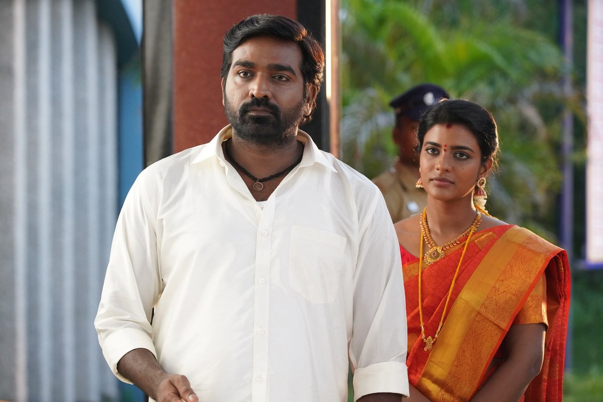 shajakhan_sadiq's tweet photo. இனிய பிறந்தநாள் வாழ்த்துகள் @aishu_dil .. 💐

#HBDAishwaryaRajesh #Makkalselvan #VijaySethupathi #Vspfc https://t.co/KIfp8a7mX6