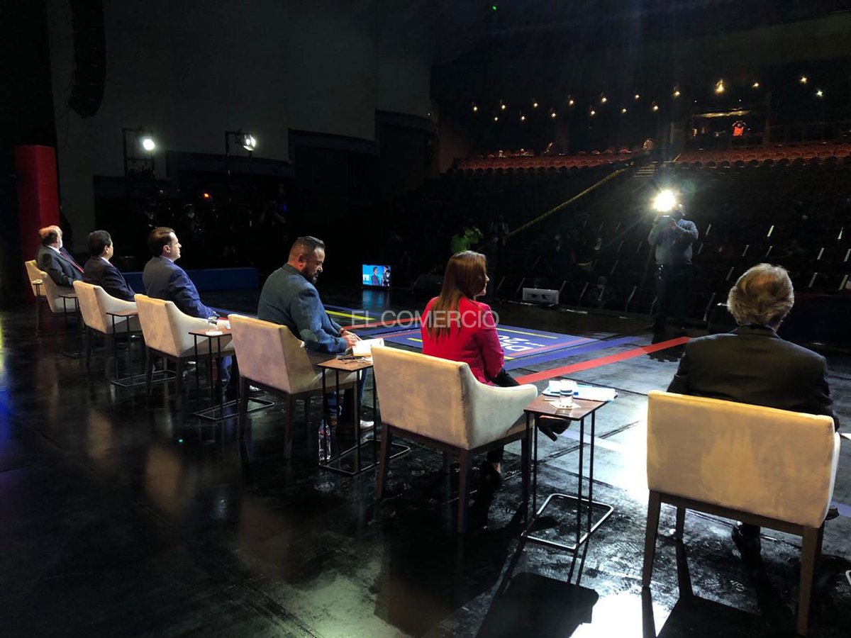 MoniVelasquezV's tweet photo. Las perlas del debate presidencial 2021:
Nunca permitiremos que coman 3 veces al día.
La delincuencia está en tu casa.
Error catastral.
Detener la corrupción antes de que pase.
Los muertos fallecieron.
La verdad verdadera.
Han rompido los procesos.
No criar corruptos en casa. https://t.co/IzvOpTM2ZJ