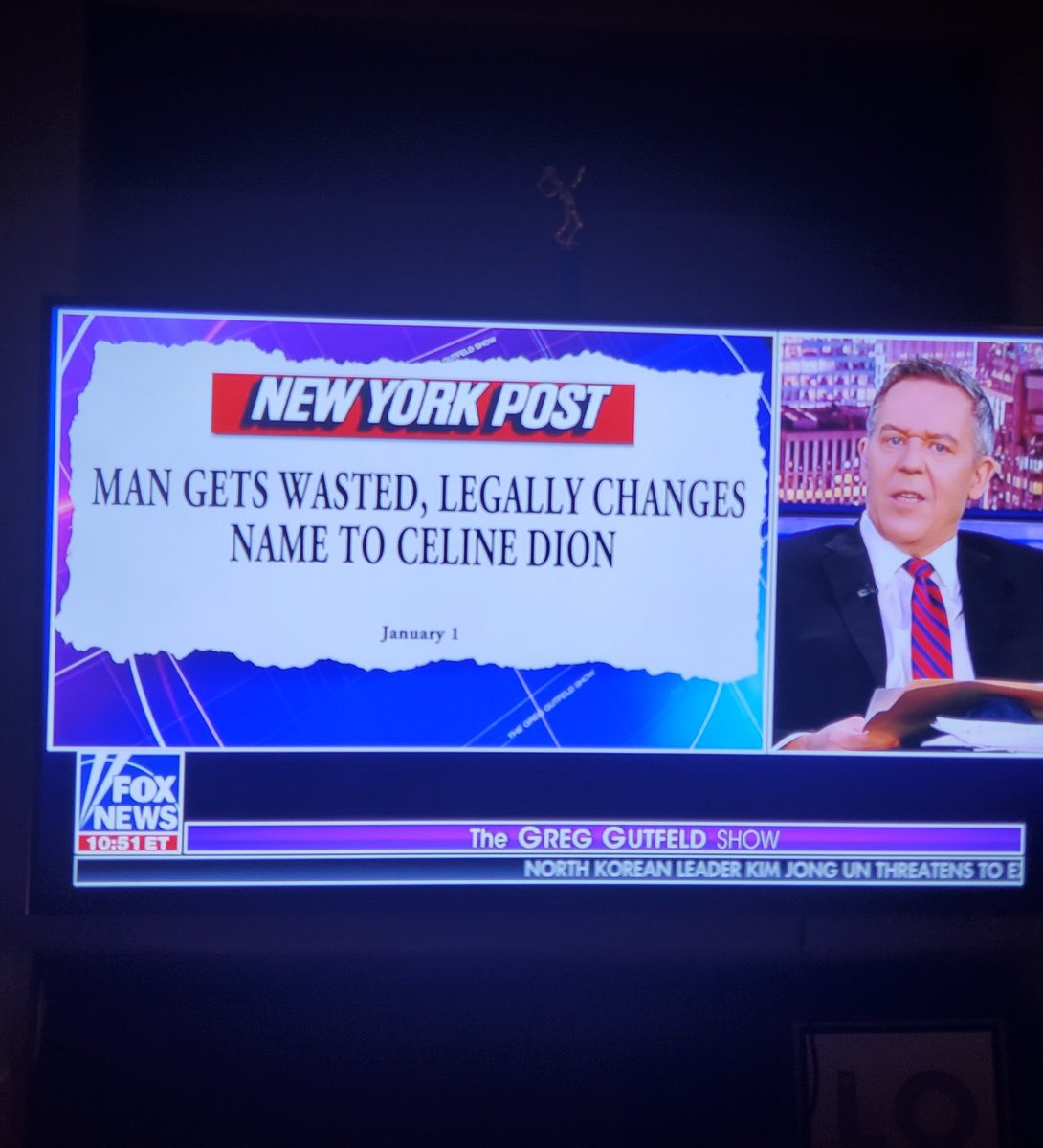 ValSpoon's tweet image. Wanted to see how fox was covering the dang coup.... hard hitting stuff. #foxnews #bravery #seddition #mycoupwillgoon