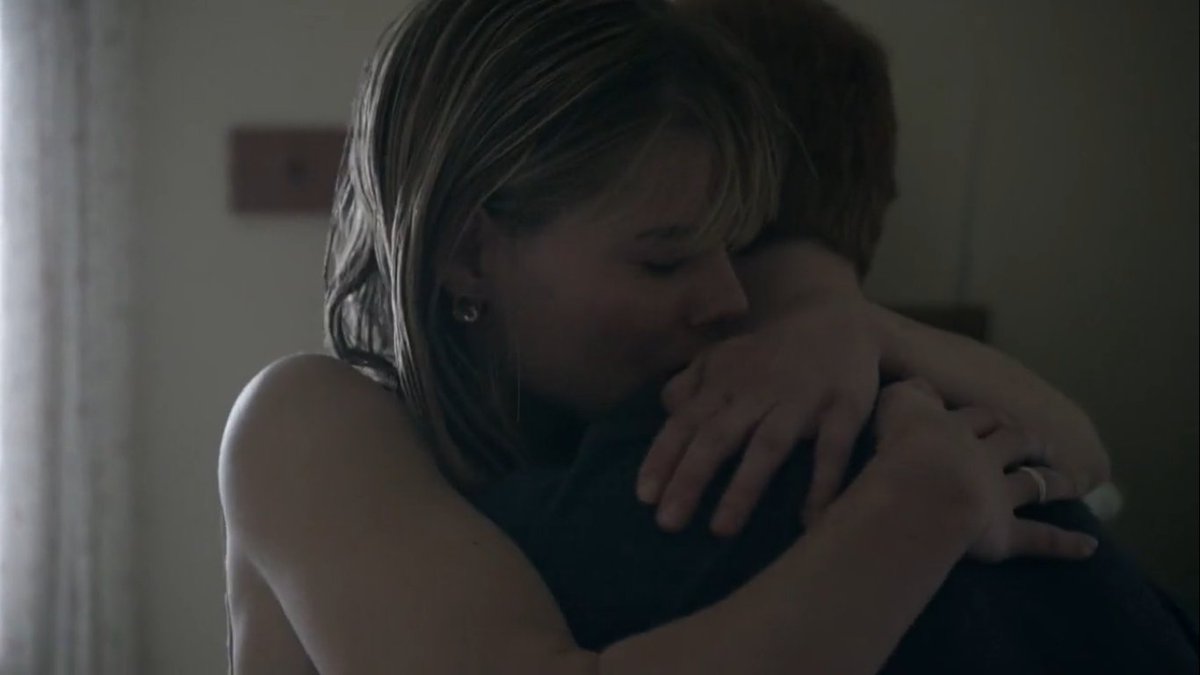 sxmlxv's tweet photo. voy a poner estas dos porque 
en primera: EXTRAÑO A MANDY SIEMPRE, NO IMPORTA CUANDO LEAN ESTO
y en segunda: sue me encantaba, se llevaba re bien con ian y se preocupaba de verdad por él, encima sus escenas eran divertidas lpm https://t.co/4bZIEAUKlf