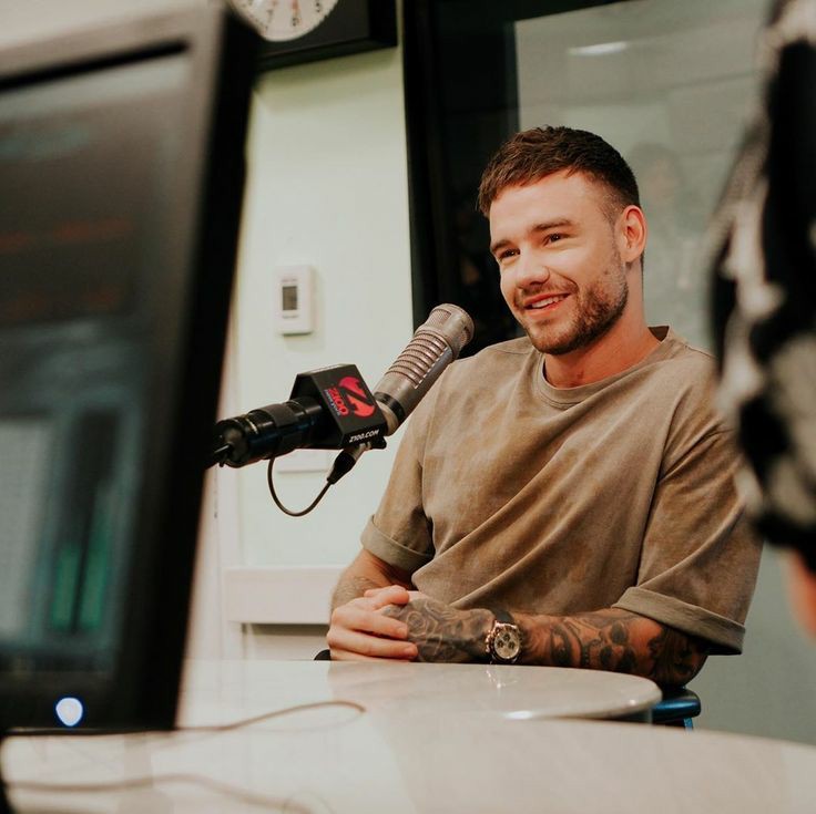 themoon_Lilo's tweet photo. Spero davvero che adesso Liam abbia la possibilità di scrivere e fare musica che davvero lo rappresenta. Ci ha fatto capire in tutti i modi che non era del tutto soddisfatto di LP1 e che adesso vuole voltare pagina. Here's to the future, per sempre ✨. PROUD OF LIAM. https://t.co/rBYUhK2Cas