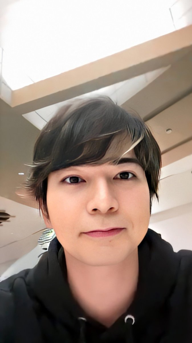 When you accidentally open your front camera but you're Matsumoto