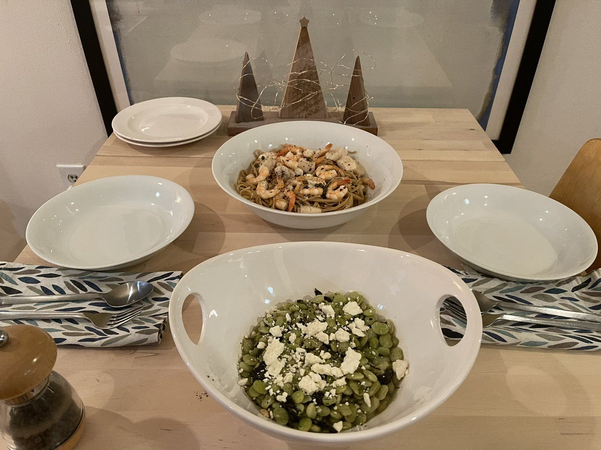 janineutell's tweet image. I’m here to ❤️ your #mla21 #mla2021 dinner at home pics. Tonight: shrimp and scallop scampi w lima beans dressed with mint, lemon, and feta