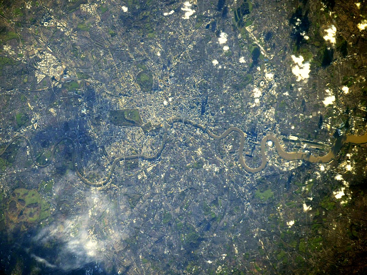 Noguchi Soichi 野口 聡一 のぐち そういち London Calling View From Iss Best Wishes For The Fight Against Covid19 霧の都 ロンドン 珍しく晴れてた一日