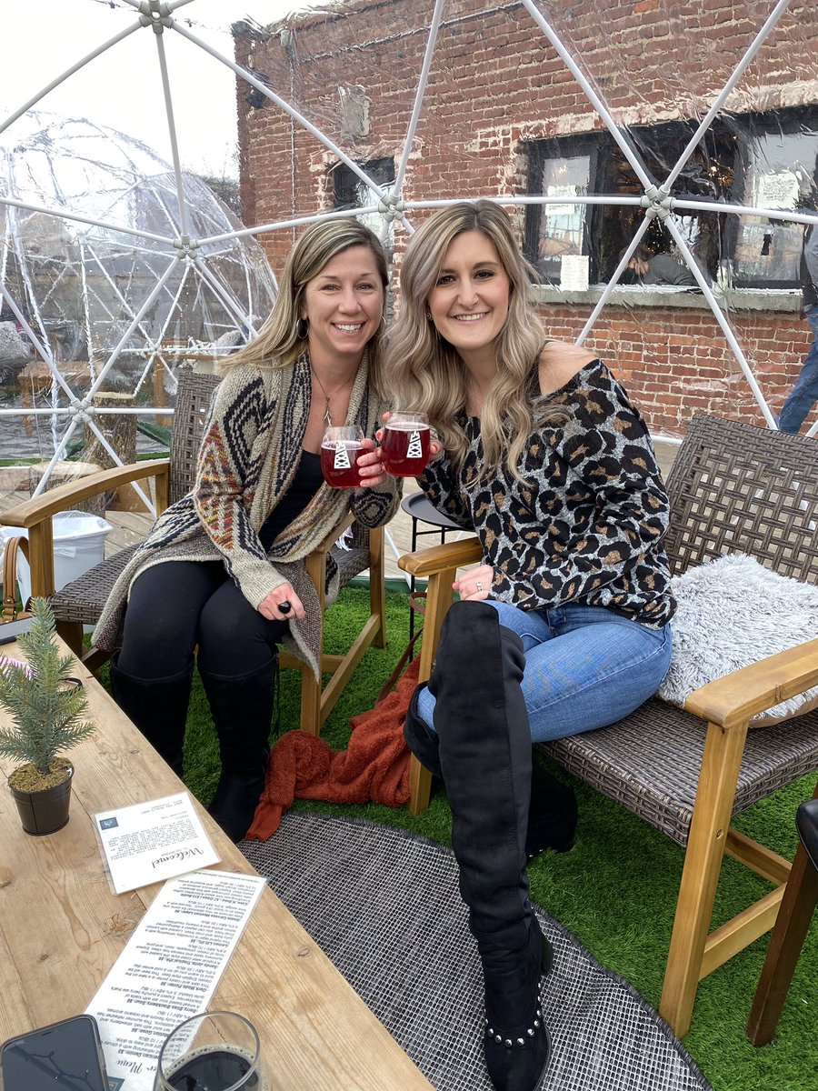 Trying out social distanced date night tonight #igloo <a href="/welltownbrewing/">Welltown Brewing</a> 🍻