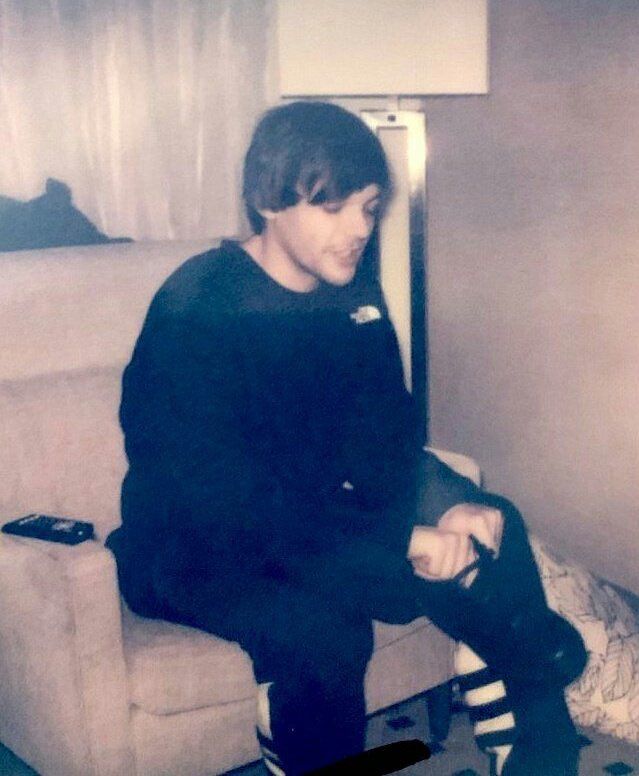 louis tomlinson as gustavo cerati a thread