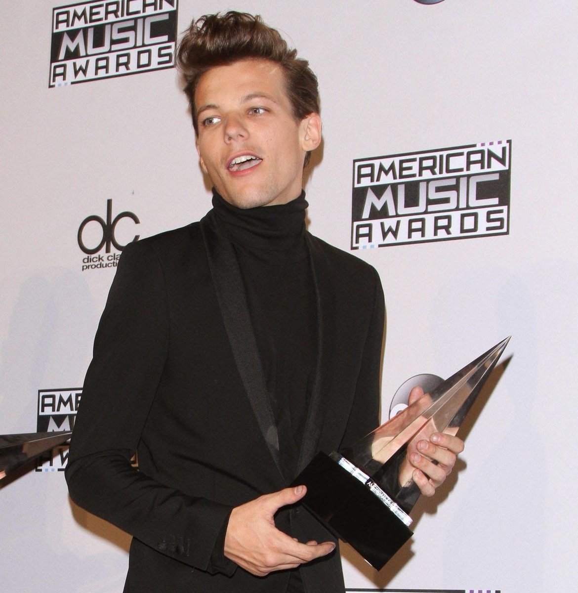 louis tomlinson as gustavo cerati a thread