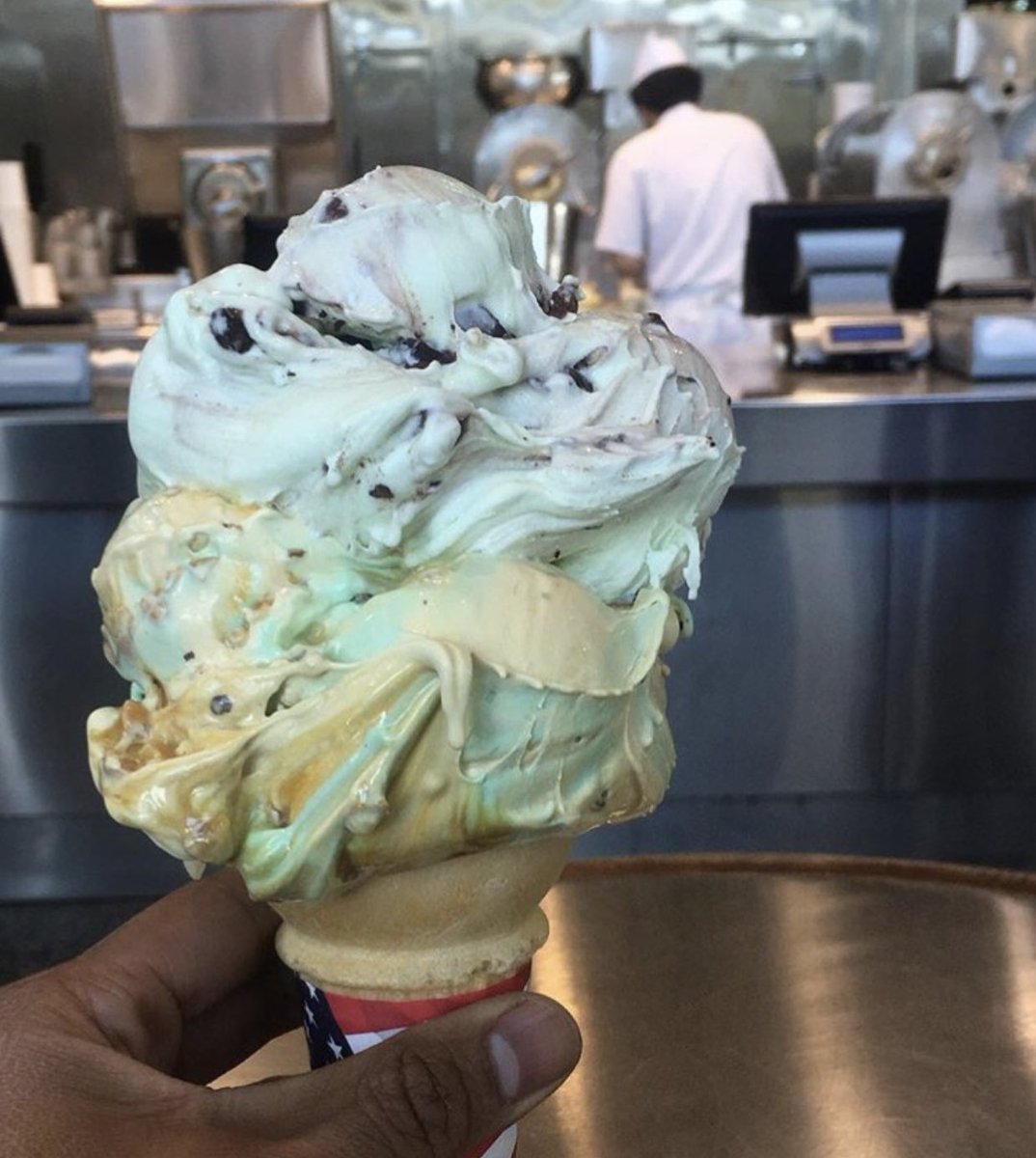 koppscustard's tweet photo. Because why stop at just 1 scoop? 🍦
#KOPPS #KoppsFrozenCustard #TwoScoops #TreatYourself #GoBigOrGoHome #WisconsinMade #KoppsCustard #CakeCone #custard https://t.co/yQiU4GkXZo