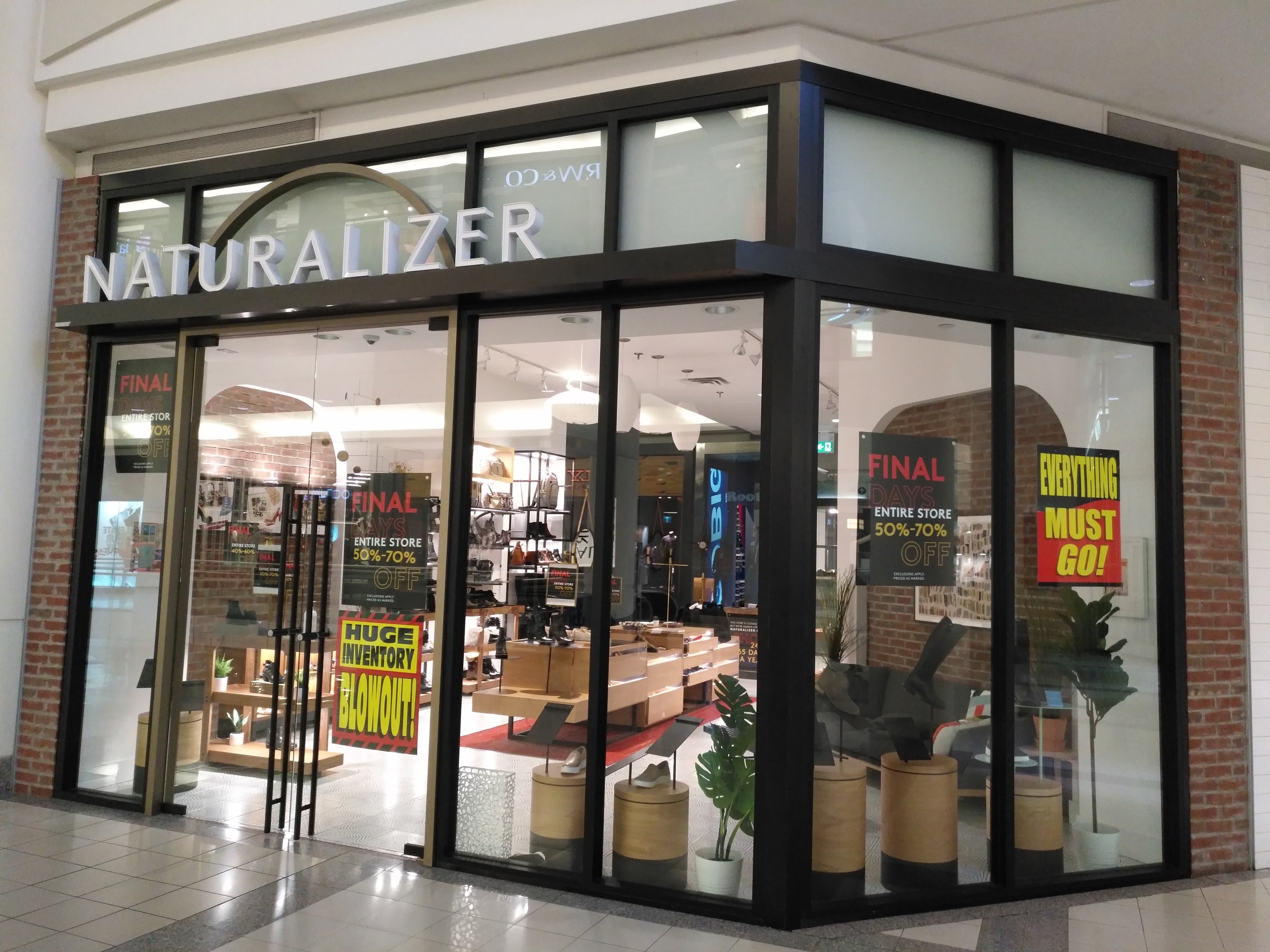 Naturalizer clearance factory outlet