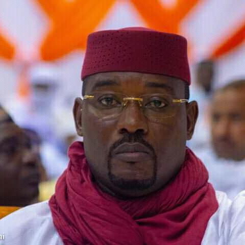AlioMalan's tweet photo. Mon pays d'abord https://t.co/0JFV6tGNLf