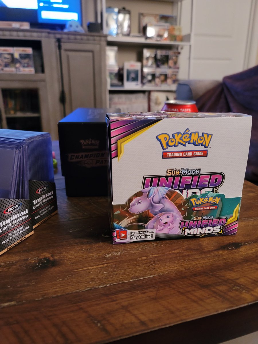 Kirha90's tweet photo. Happy Saturday. Thanks for the subscription  @mini_pokemart #Pokemon #unifiedminds #minipokemart #PokemonTCG https://t.co/G4W6Cq0byg