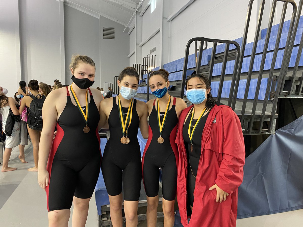 FZS_SwimandDive's tweet photo. Varsity 400 free relay team takes 4th place. Excellent swims by Mia, Julia, Kaylee and Sophia. #droppingtime #theysurprisedthemselves https://t.co/Xxz89tFwld