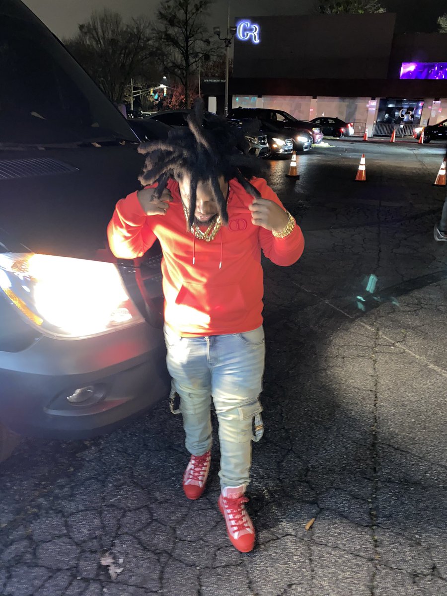 ManeOgp's tweet photo. Had me at my lowest , riding round with choppas 🤧 https://t.co/cA8InGQazx