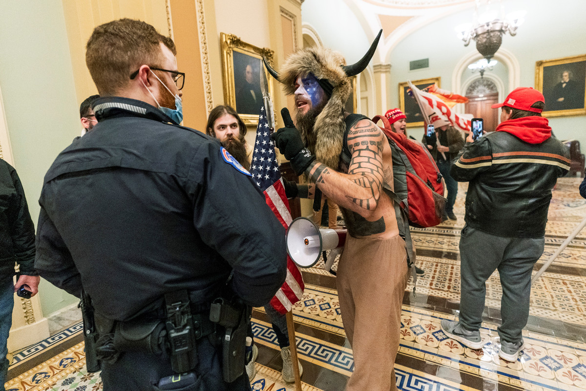 nypost's tweet photo. Justice Department announces arrests of high-profile Capitol rioters https://t.co/1ZS0P719fQ https://t.co/G4Q4x3Y7KK