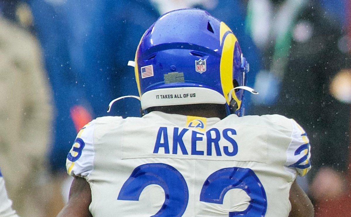 PFF's tweet photo. Cam Akers' 1st playoff game:
⚡️ 30 touches
⚡️ 176 yards
⚡️ 1 TD https://t.co/3ZMf9NU8qG