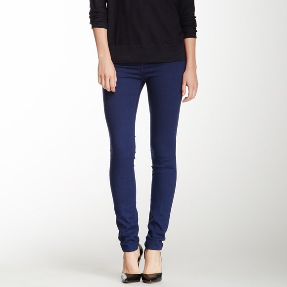 goddessallures's tweet photo. So good I had to share! Check out all the items I'm loving on @Poshmarkapp #poshmark #fashion #style #shopmycloset #vince #levis #blanknyc: https://t.co/OJtY8LHX8G https://t.co/LdkF7xnDx1