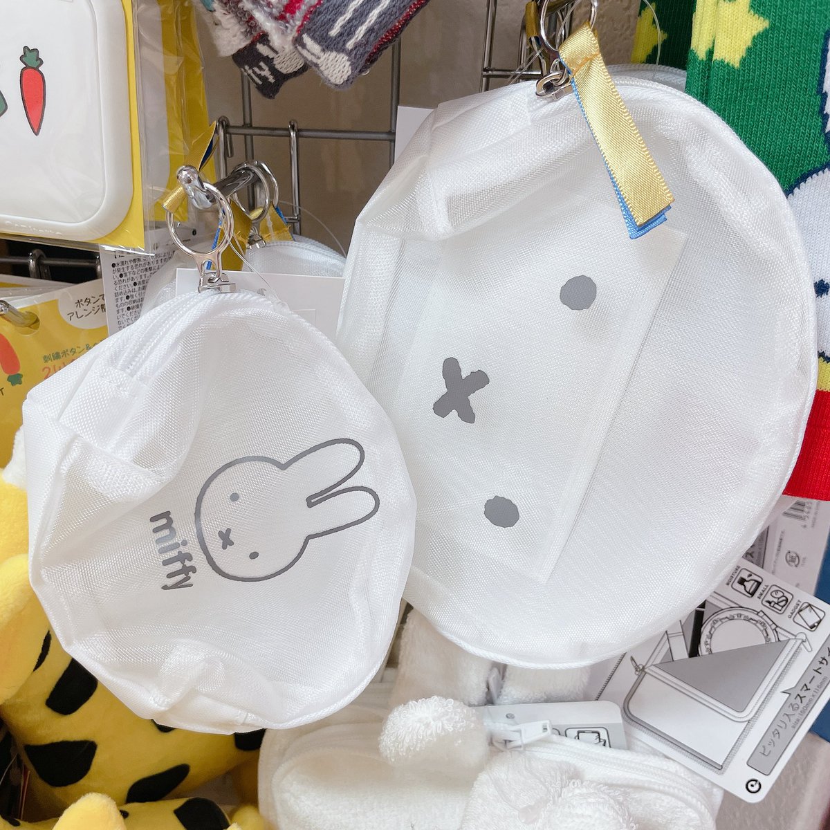 ヴィレッジヴァンガードゆめタウンはません ミッフィーのメッシュポーチ入荷 メイクポーチや小物入れに最適 きゃわ ミッフィー T Co Gwpv5kqmzf Twitter