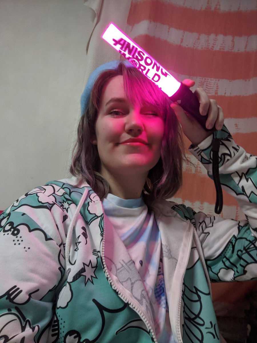 akayawan's tweet photo. アメリカから最後のライブで頑張ってください💕YTでできるだけ見るよ💕Blu-rayも買いたいね~
@CY8ERinfo #CY8ER #CY8ER武道館 Love you all forever, CY8ER will always continue on in my heart!! https://t.co/t8mlOKFbkg