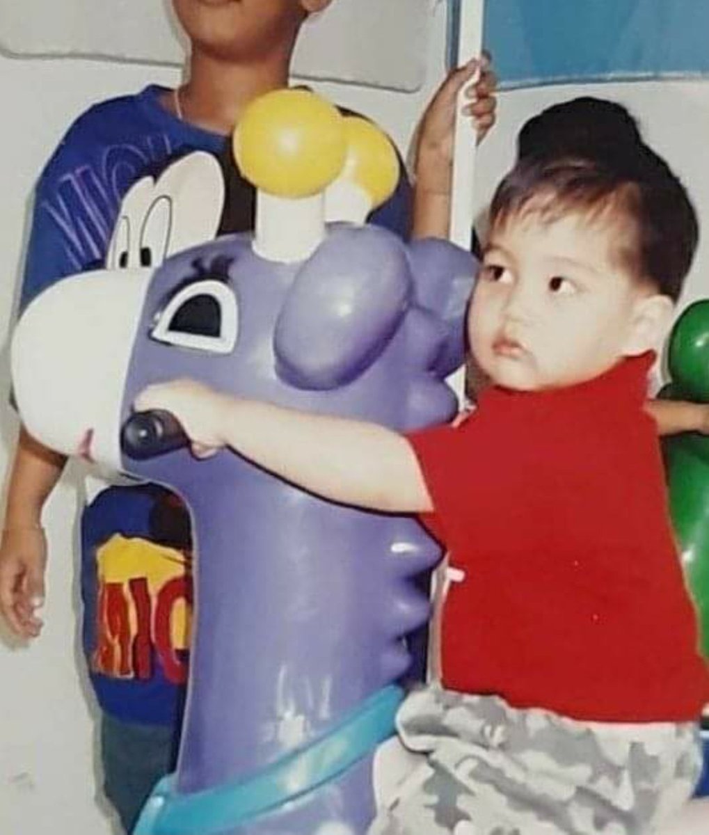 Phailiew5's tweet image. เก็บตกวันเด็กหน่อยค้าบ ... 🐣🐥🥰☀️
ด.ช. วชิรวิชญ์ ... น่ารักกกก 

@bbrightvc #bbrightvc