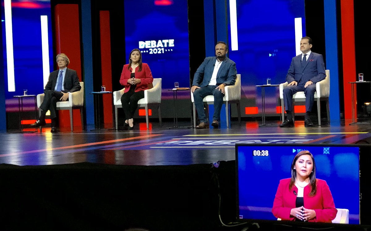 .<a href="/XimenaPena1/">Ximena Peña</a> plantea con claridad una nueva visión de justicia tributaria: el que más tiene debe contribuir más y habrá una lucha férrea contra la evasión tributaria para lograr una reactivación económica incluyente y sostenible.