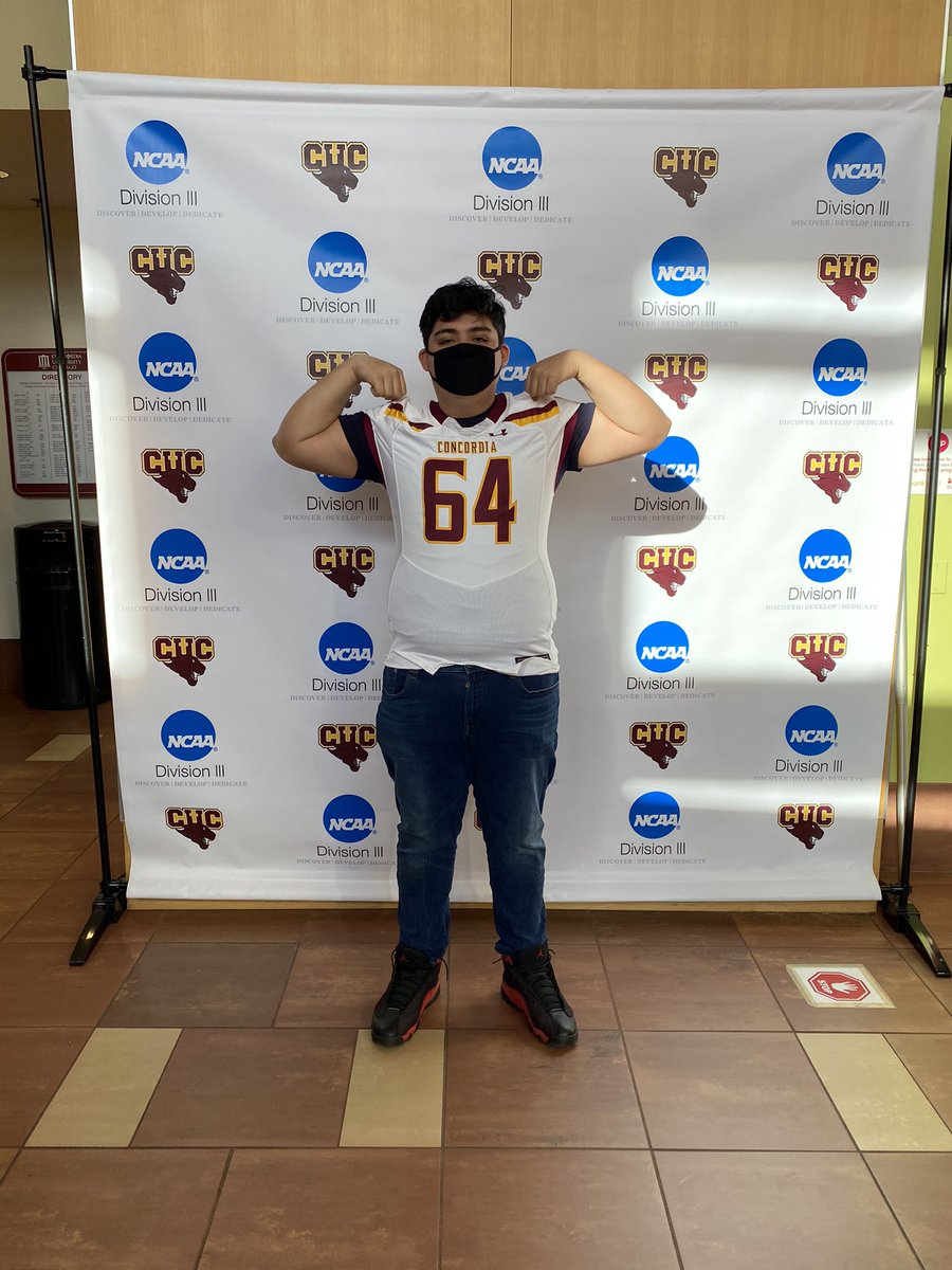 nolimitbryan_'s tweet photo. Big thanks to @CoachC_Watkins @CoachSeveCUC @CoachDiNardoCUC @CUCFBFamily for letting me come to visit their campus and learn more about their great program! #RestoreTheRoar https://t.co/vHIwbJa2WV