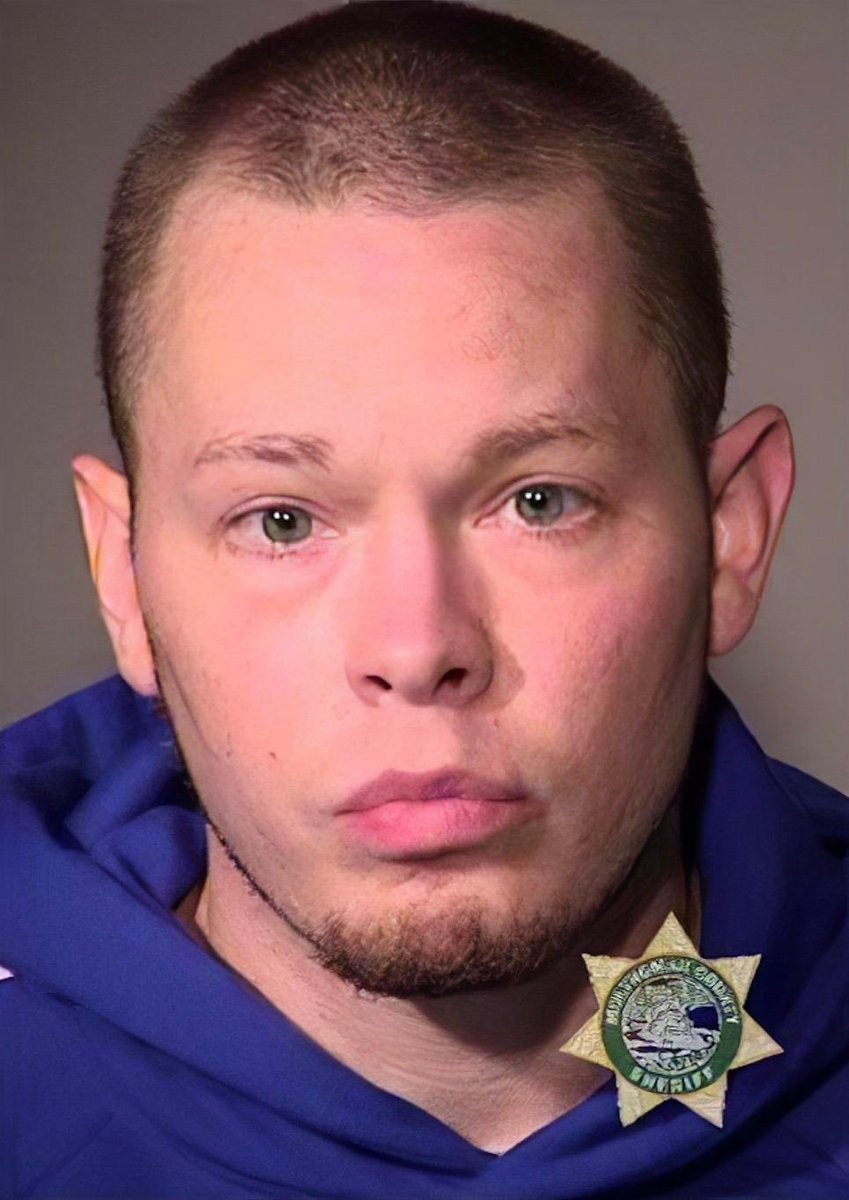 Daniel Gray Applegate, 31. Charged with  #Riot at  #Antifa event in  #PortlandProtests Had warrants for first degree rape. They tried to stop police from arresting him apparently.