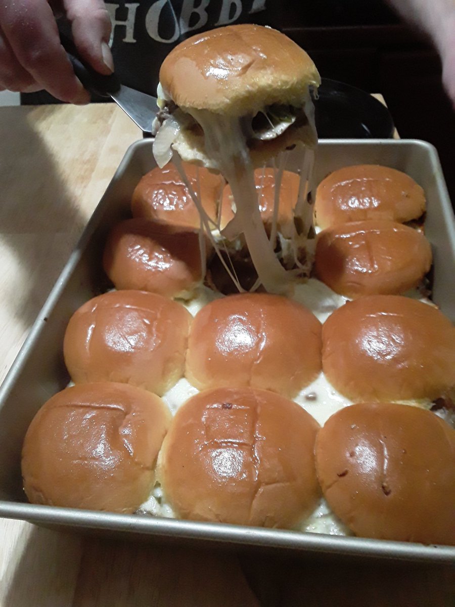 Veronnie69's tweet photo. @thecookingguy
Some football playoff food!
#makeamericacookagain https://t.co/lOIu6CmhMO