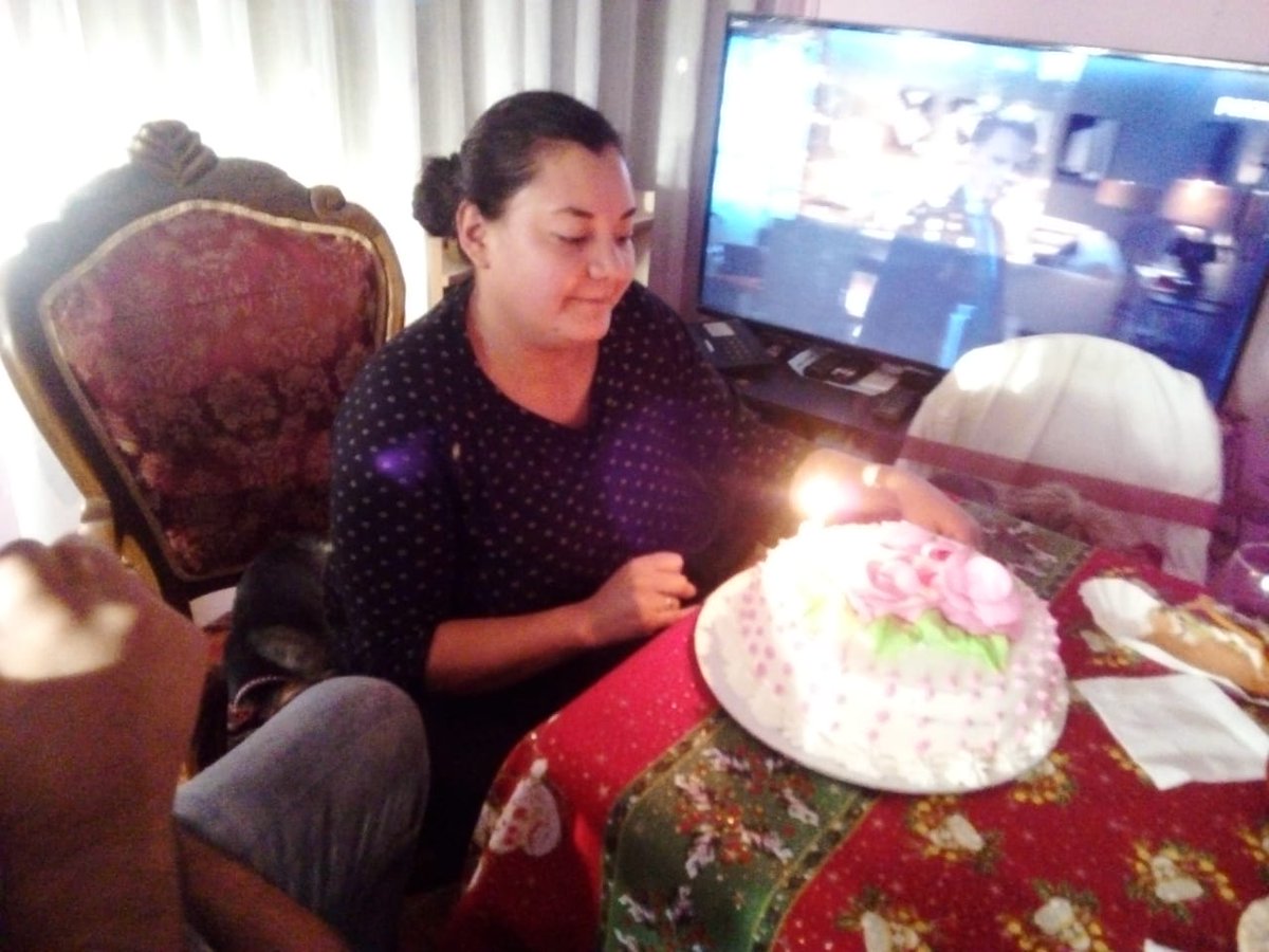 SolDatardecer29's tweet photo. Cumpleaños N°35 en compañía de mis 2 amores y familia ❣️☺️ https://t.co/4jaHMulaSw