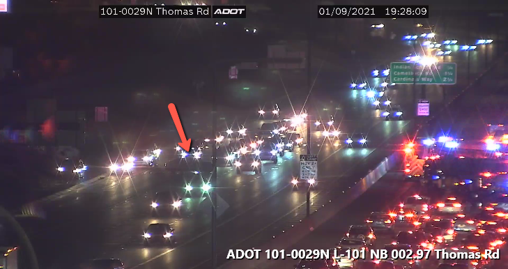 ArizonaDOT's tweet image. L-101 Agua Fria: Now a crash is blocking the right two southbound lanes at Thomas. #phtraffic