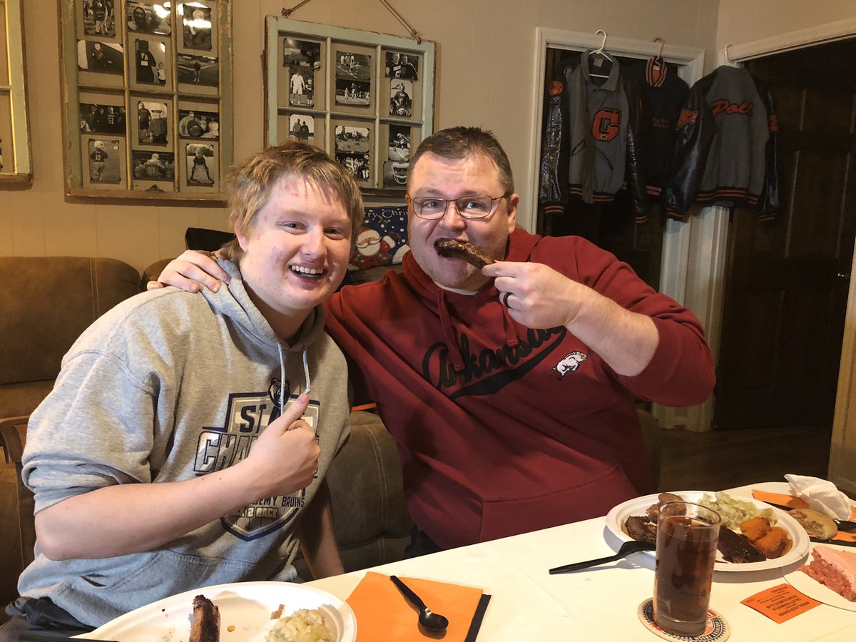 pollsk's tweet photo. The most exclusive event of the weekend was the 2021 Coon Supper, Pulaski County Edition, sponsored by #COVID19, @kroger, and @Dickeys. A good time was had by all three. #GillettYouBet https://t.co/vKynCO7mkc