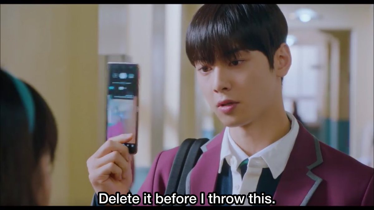 he doesn't like getting his photo taken but he took the initiative to take a pic with jugyeong bc she likes taking pics