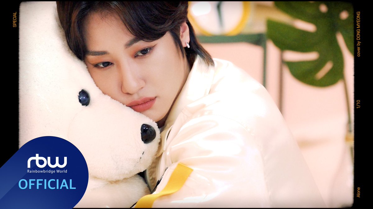 official_ONEWE's tweet photo. [#동명]

동명 '홀로' SPECIAL COVER

🔗 https://t.co/dUgpuPTNLt

#0110_DONGMYEONG_DAY
#OurSunDongmyeong
#별보다_빛나는_동명아_생일축하해 https://t.co/z0HCZewpGJ