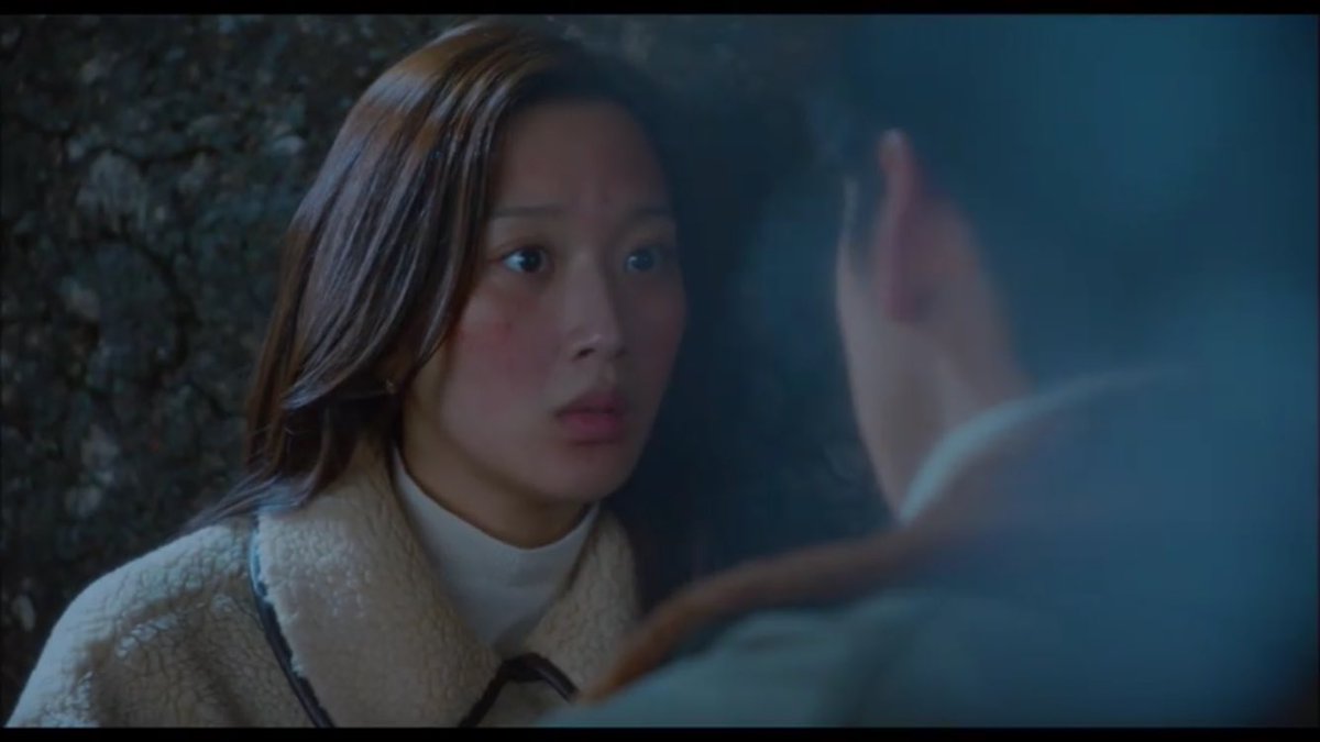 imma end this thread with suho clearing up the whole misunderstanding first before confessing to her.and let me just point out that he confessed with barefaced jugyeong, idk abt you but that just speaks volume for me