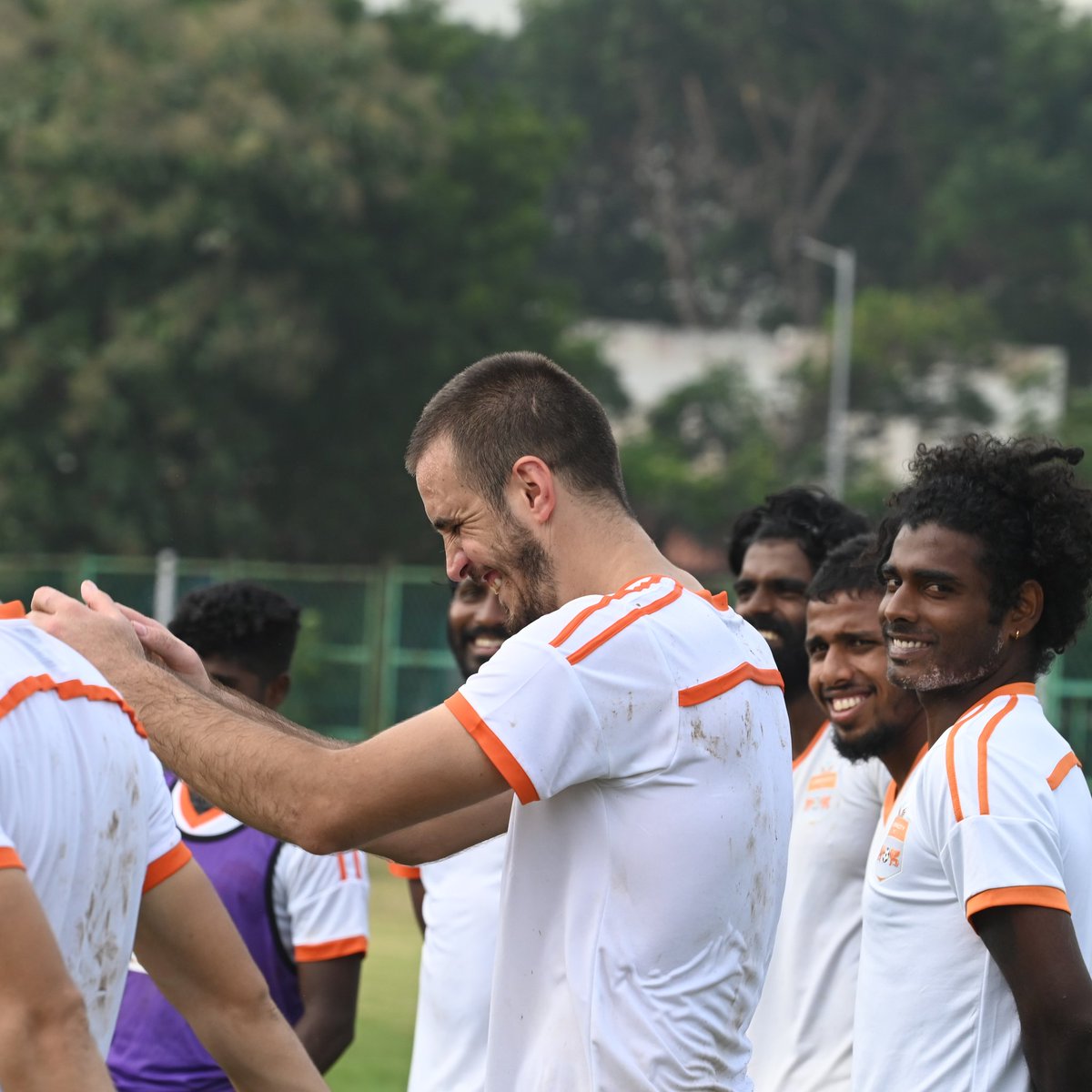ChennaiCityFC's tweet photo. When you score your 1st goal for the #Singams on your debut.
Eldhooo you beauty 🧡💪

#CCFC #GKFCCCFC #HeroILeague2021 #ILeague https://t.co/PPmMisPB5t https://t.co/mJ0ZcRmoVn