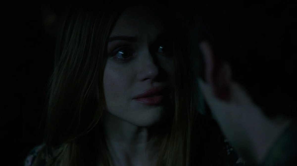 lydia looking at stiles