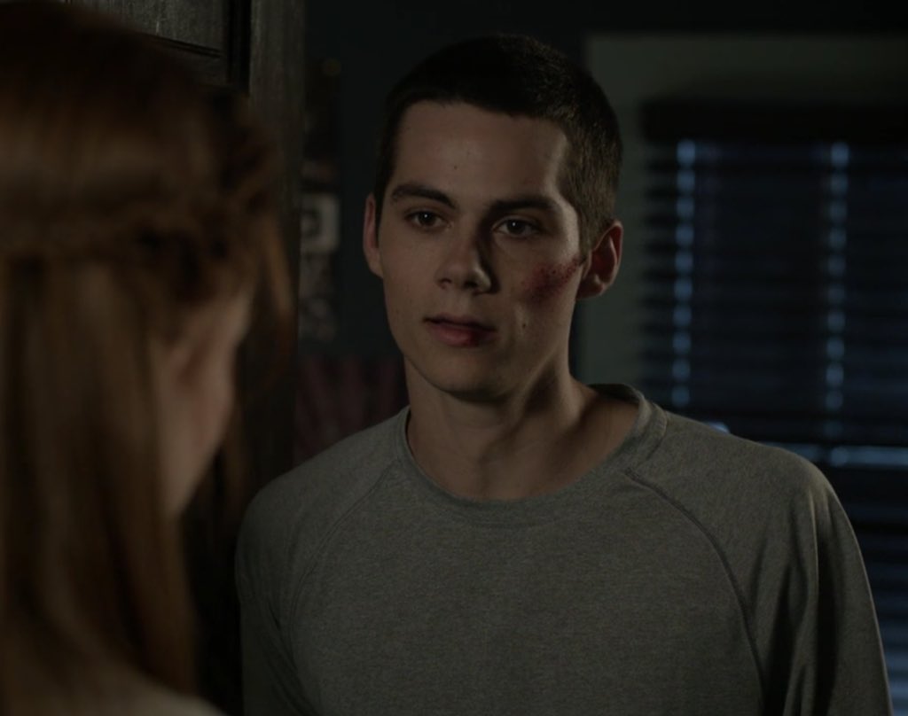 stiles looking at lydia