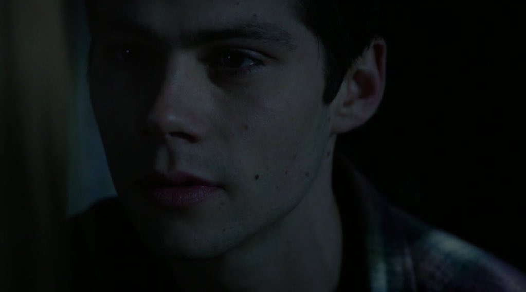 stiles looking at lydia