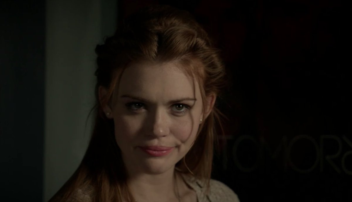 lydia looking at stiles