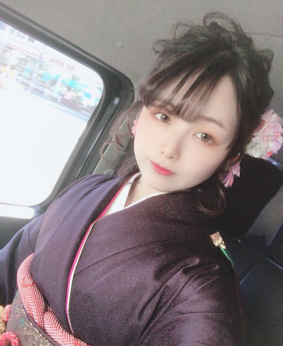 コスプレイヤー二瑆夏のTwitter画像36