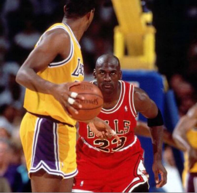 CoachBobStarkey's tweet photo. A lot of different ways to defend but good defense of any kind starts with a stance and a determined mindset. https://t.co/onjNiNN3mR