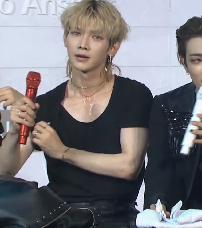 YEOSANG  i have no words