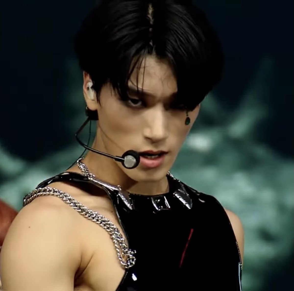 we KNOW san got a nice pair 