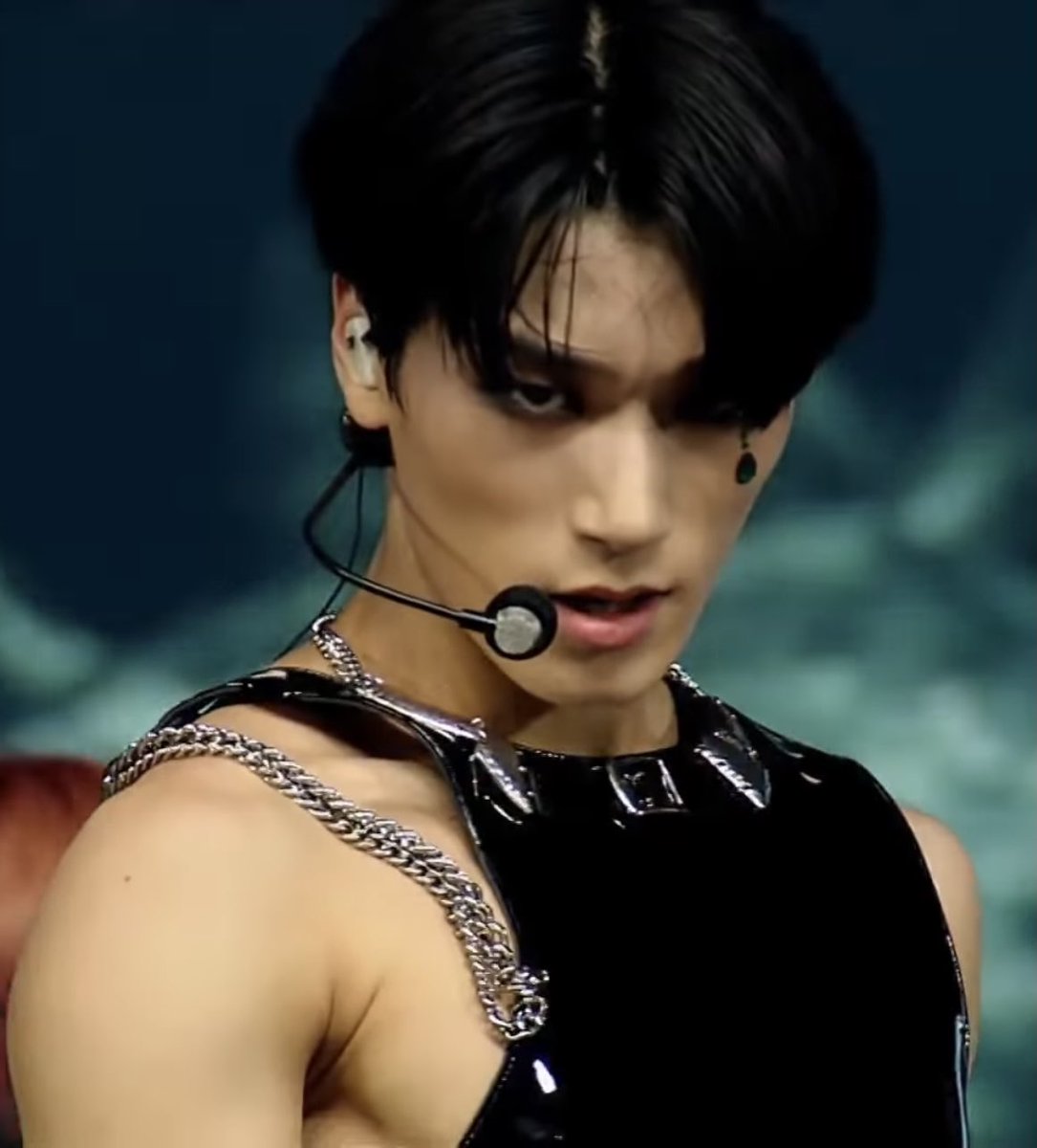 we KNOW san got a nice pair 