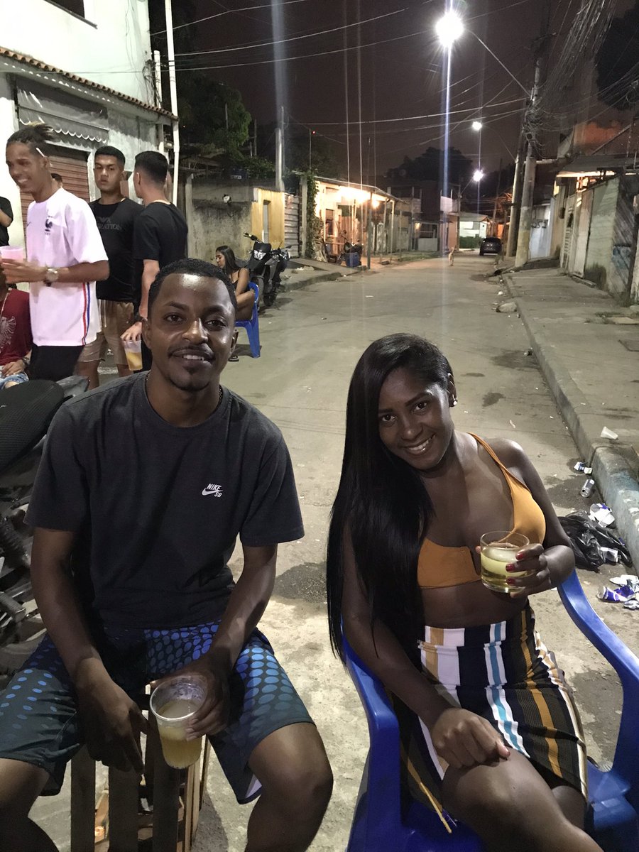 BotiqueNega's tweet photo. Tá eu e o senhor da fumaça!!!@Crfaixa2 #subrinho🥃 https://t.co/6sEgttna0B