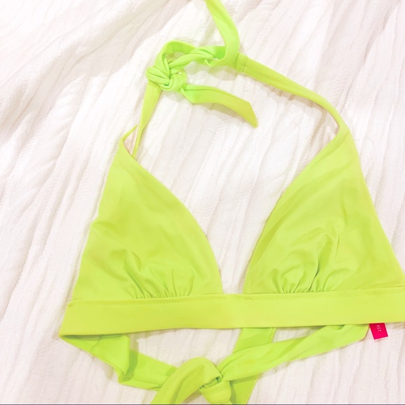 JimmyK28In17's tweet photo. So good I had to share! Check out all the items I'm loving on @Poshmarkapp #poshmark #fashion #style #shopmycloset #spanx #wildfox #victoriassecret: https://t.co/gxDsMy0sQd https://t.co/39Nati33rE