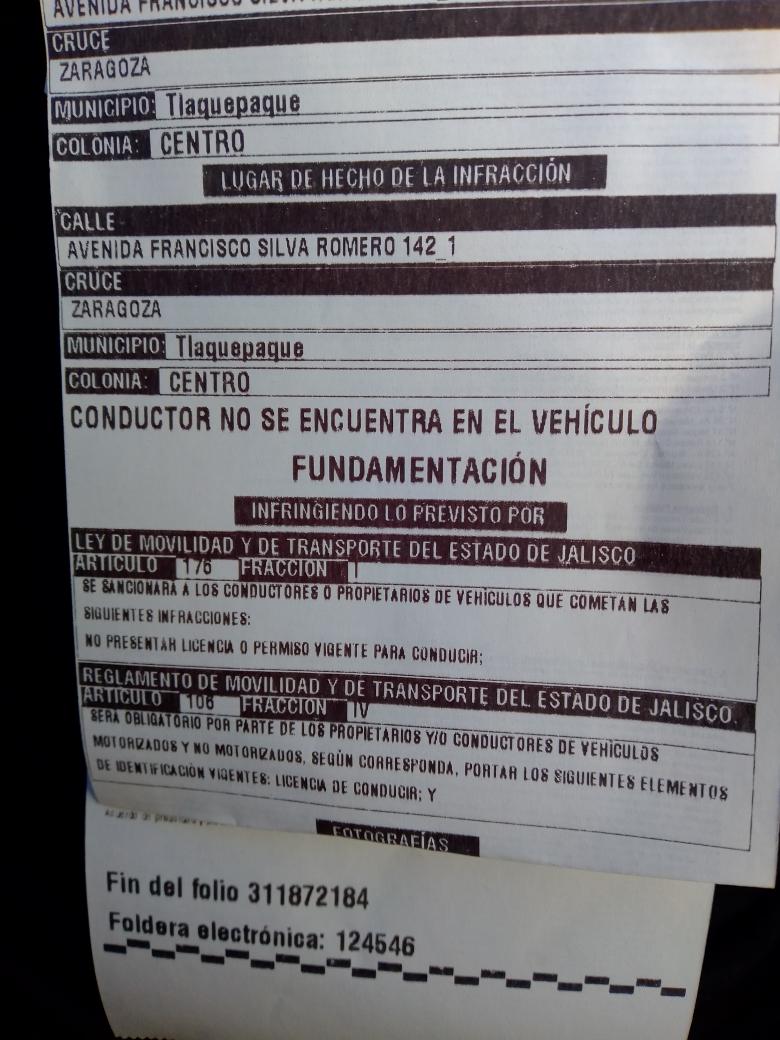 edgarriosdl's tweet photo. @alfonso_marquez @JaliscoVial Que te parece esta joya de infracción que me dejaron en Tlaquepaque? Estando estacionado el carro y sin estar yo presente. https://t.co/Cw3sZhDJCy