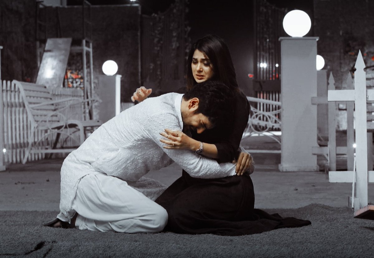 AishaRambles's tweet photo. Nothing just Rudra and Maya being there for each other.🤧
#RudraRoy #MayaJaiSingh #MayRa #Beyhadh2 #JenniferWinget #ShivinNarang https://t.co/6U9nBG6H4a