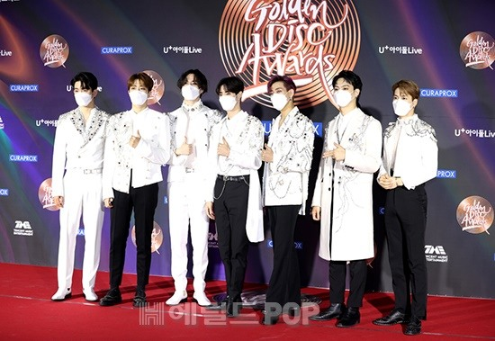 sevendless's tweet photo. GOT7 in 2020 Golden Disc Awards' red carpet.

🔗 https://t.co/gQTpbYY1S6 

#GOT7 #갓세븐 @GOT7Official https://t.co/1RmzQ2I6BC