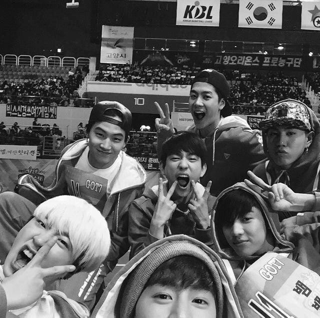 ppalmpcypp's tweet photo. My youth 💚💚💚💚💚💚💚
#GOT7FOREVER https://t.co/ouDAgOlkL8