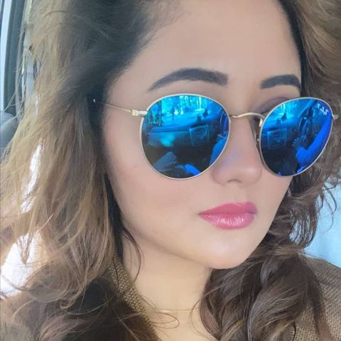 💞❣️ 💟Sonia Arora💟❣️💞Mithu Ki Mithi (Sona)💟💞 (@_sonika_tweets_) on Twitter photo Hey Sir..
There Is A Humble Req. Of #RashamiDesai Fans #Rashamians
Plsss Make Some Beautiful Rap For <a href="/TheRashamiDesai/">Rashami Desai</a>
Plssss Plssss Sir..
<a href="/roachkilla1/">Roach Killa</a> <a href="/ayshahabib11/">Aysha Habib || Offline</a> Hey Sir..
There Is A Humble Req. Of #RashamiDesai Fans #Rashamians
Plsss Make Some Beautiful Rap For <a href="/TheRashamiDesai/">Rashami Desai</a>
Plssss Plssss Sir..
<a href="/roachkilla1/">Roach Killa</a> <a href="/ayshahabib11/">Aysha Habib || Offline</a>